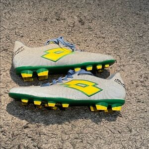 Lotto iridescent soccer cleats